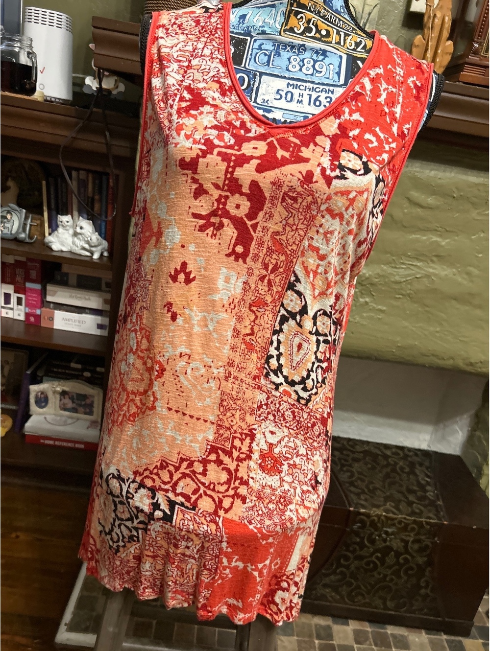 Sleeveless Patchwork Pattern Tunic Top in Red and Beige